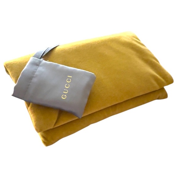 Authentic Gucci Limited Edition Yellow Velvet/ Blue Silk Pillow Sunglass Case - Picture 3 of 4